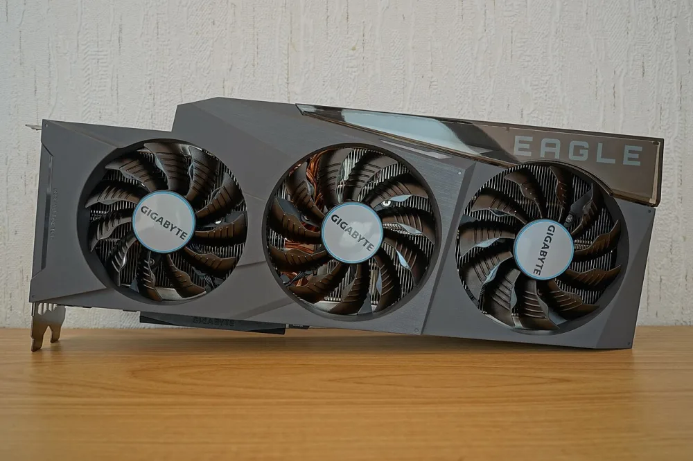 RTX 4060 8GB Graphics Card